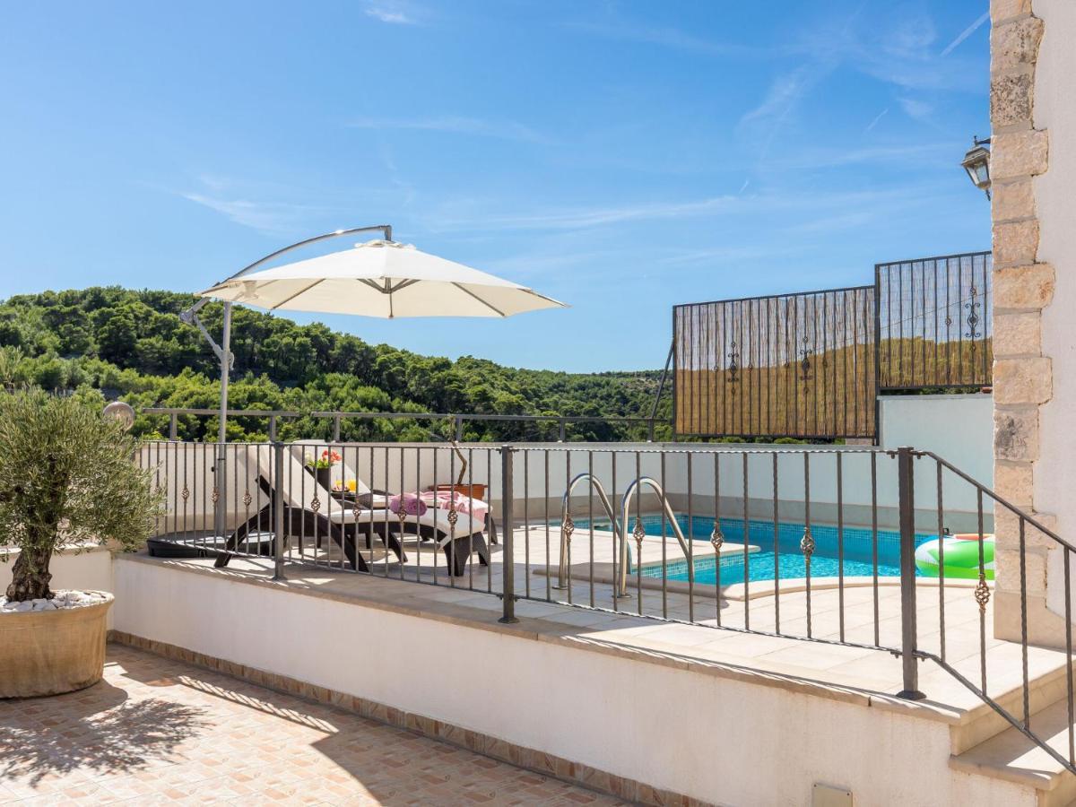 Luxurious Villa In Selca With Pool Eksteriør bilde
